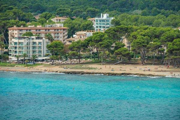Blick auf den Strand vom Balkon