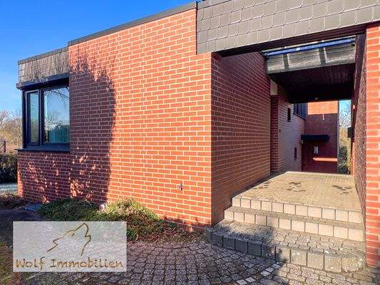 Überdachter Zugang