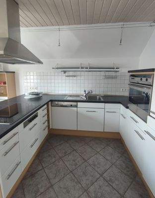 Küche OG Bild 2.jpg