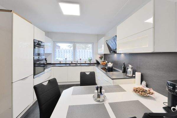 der Blick in die Küche