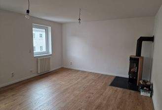 Wohnzimmer mit Kamin