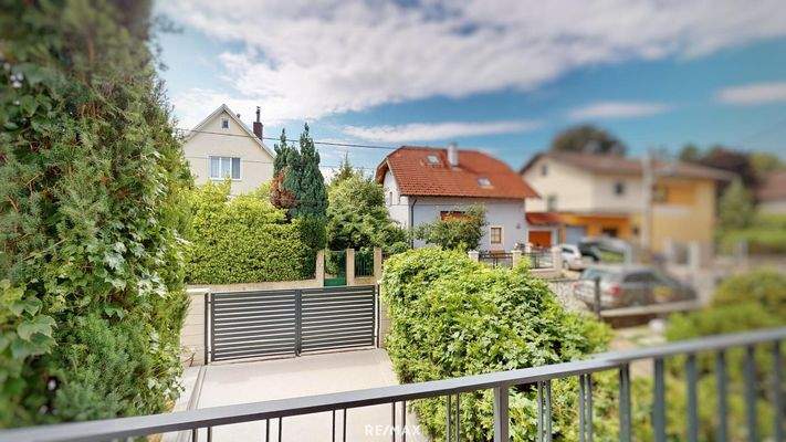 Balkon EG inkl. Einfahrt