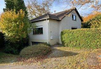 Freistehend im Grünen