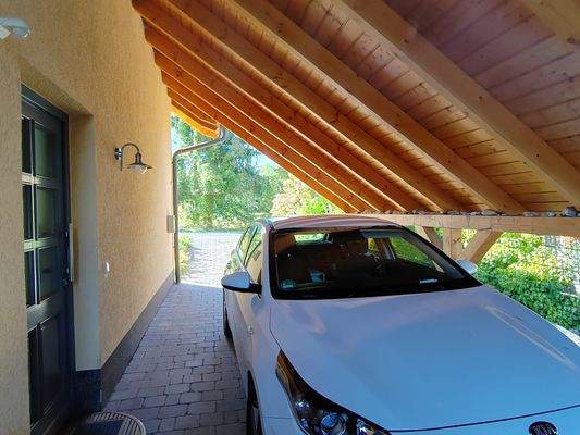 Viel Platz für Ihre Fahrzeuge!