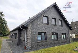 tolles Mehrparteienhaus