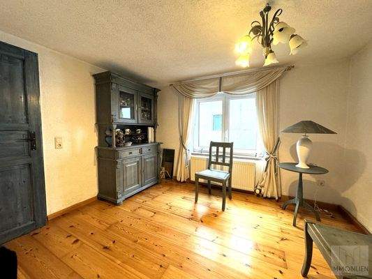 EG – Zimmer / Büro 