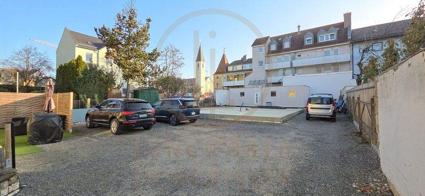 Einfahrt-Grundstueck-2