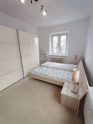Schlafzimmer Bild 2