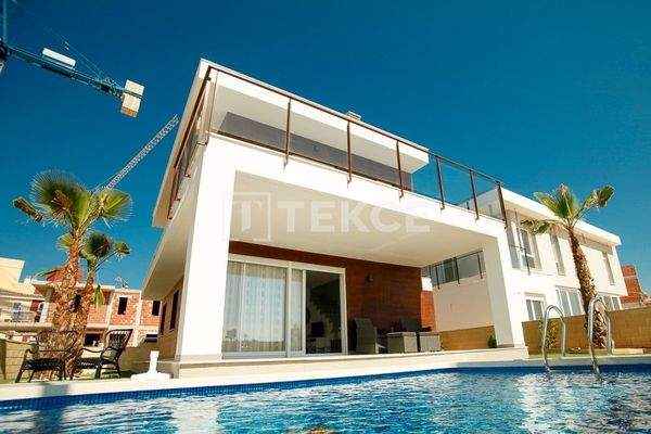Chic Villa Nearby the Beach in Gran Alacant Alicante