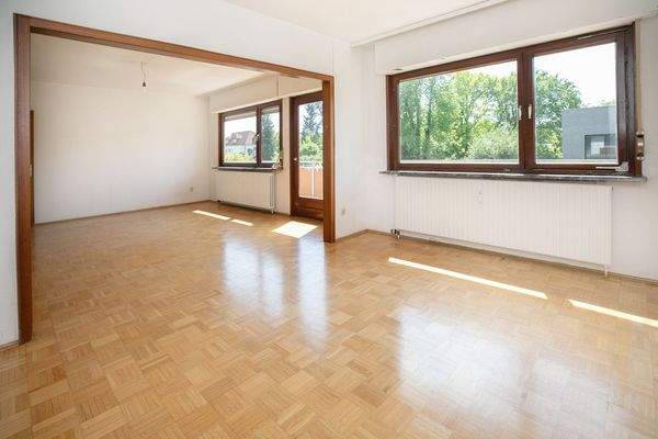 Wohn-/ Essbereich OG