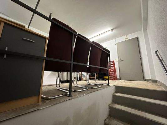 32 Zugang Garage  KG - Kopie.jpg