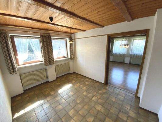 Esszimmer (rechter Teil)