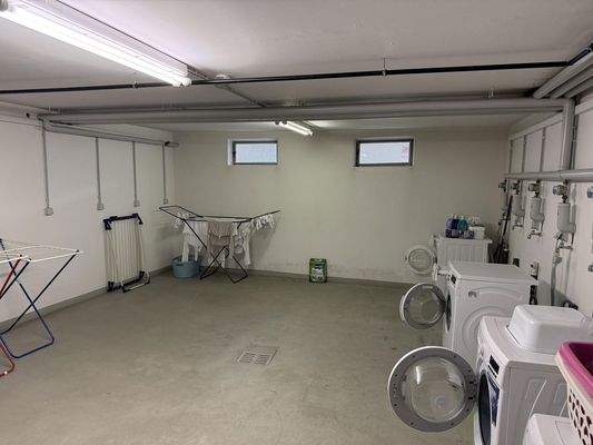 Wasch und Trokner Raum