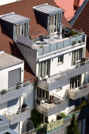 Angenehme Dachgeschoss- Eigentumswohnung mit zwei Dachterrassen