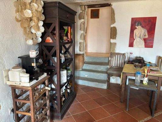 Ostkreta, Pappagiannades: Traditionelles Steinhaus mit großem Garten voller Olivenbäume zu verkaufen