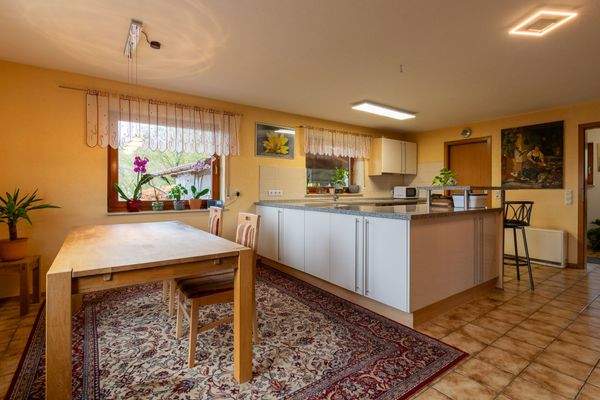 Küche mit Esszimmer