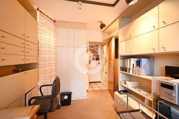 Arbeitszimmer (Blick 2)