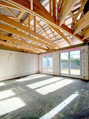 Großzügiges Wohnzimmer -1