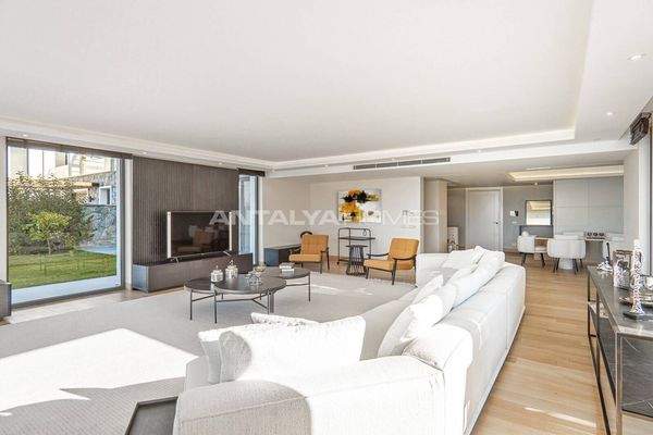 Luxury Pool Villas Close to the Center and Marina in Bodrum