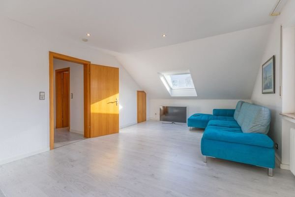 Wohnzimmer im DG