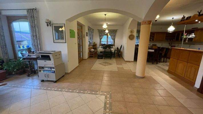 93c84eef-448c-47c5-a603-2332cd74da04 (1).jpg