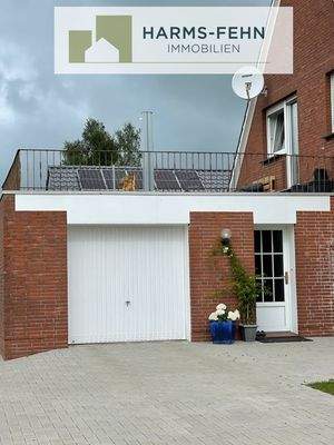 Garage mit Dachterrasse Oberwohnung u. seitl. Eingangsbereich