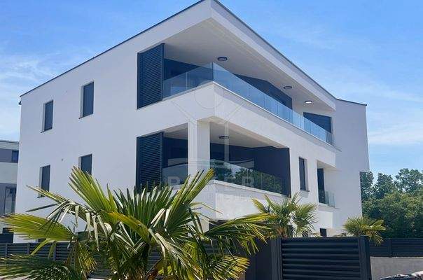 300 m vom Meer entfernt