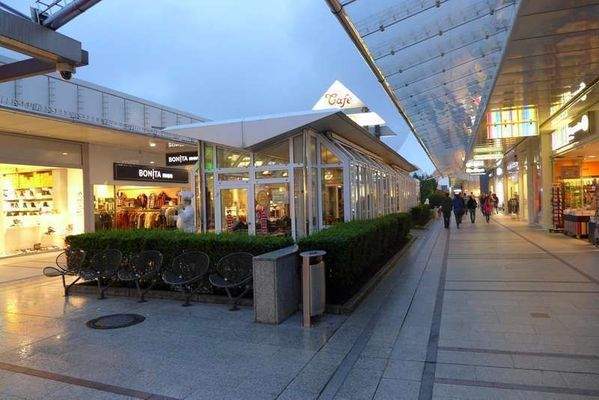 Auch nicht weit: Ruhrpark