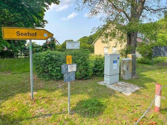 Gas, Strom und Breitbandkabel liegen an