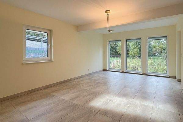 helles Wohn- und Esszimmer