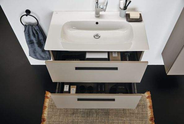 Waschtisch in verschiedenen Ausführungen 