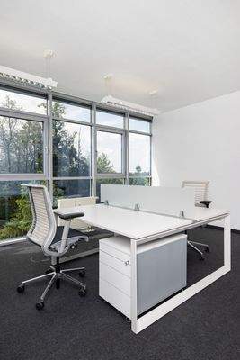 _15I8626_AL27_2_Offoce 4-2