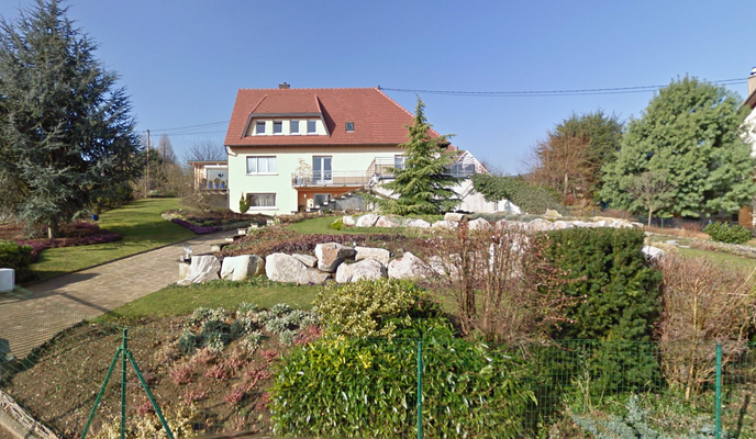 Aussenaufnahme aus Google.png