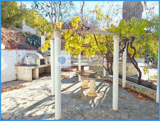 5fa34e3a265a42b0b46c7ad1dcdd08f5-original