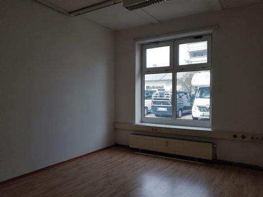 Raum 2 - Zentralheizung, Wand-Kabelkanal