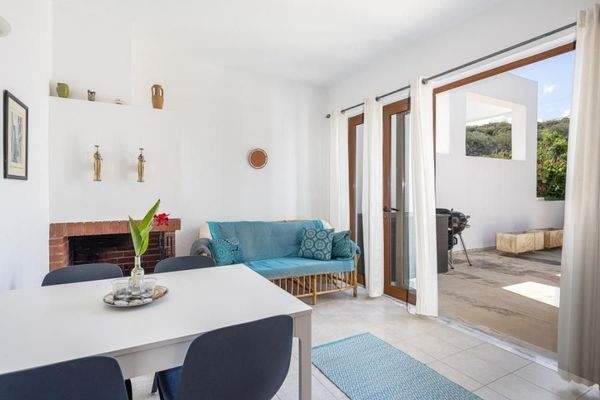 Kreta, Ag. Paraskevi: Tolle Wohnung in schöner Anlage mit Meerblick zu verkaufen