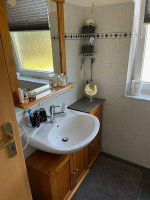 Gästebad im Parterre mit Dusche