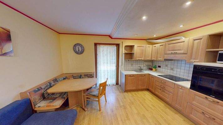 Meran-Merano-Air'Bnb-Privatvermietungslizenz-licenza turistica-Zweizimmerwohnung-bilocale-Garten-giardino