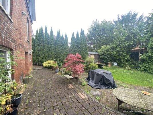 Terrasse und Garten