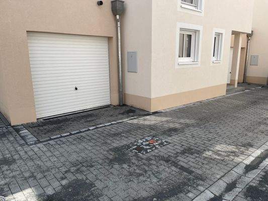 Garage mit anschließendem HAR