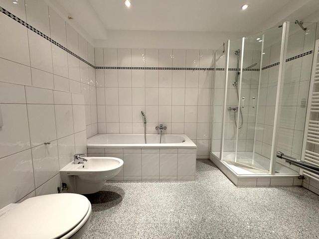 Ruhige 3,5 -Zimmer-Wohnung in Auringen - Photo 5