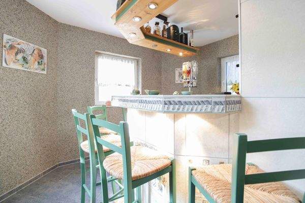 Bar im Fitness- & Saunaraum UG