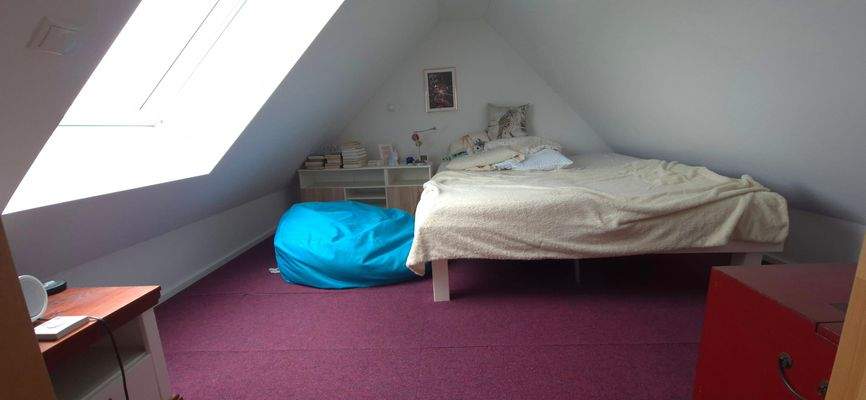 Schlafraum_Spitzboden