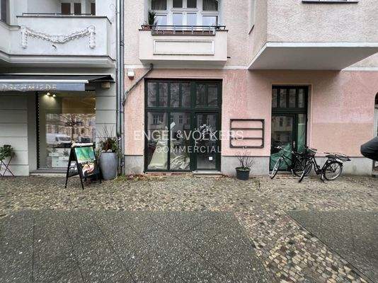 Außenansicht Laden links