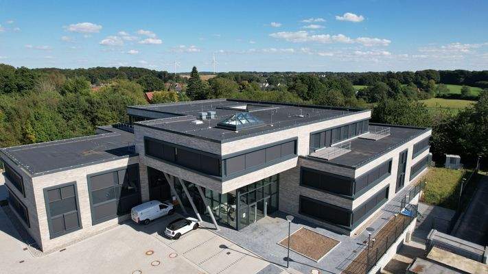 dji_fly_20250908_152628_26_1757338074406_photo