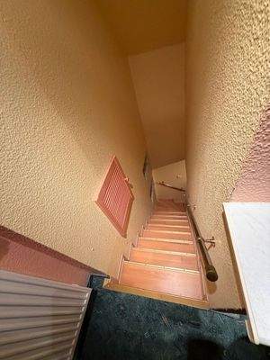 Treppenaufgang zum DG