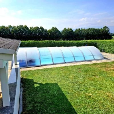 Pool Abdeckung Spielberg.jpg