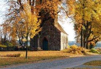 Die Dorfkirche - Bild 1