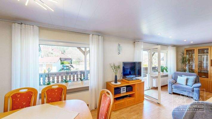 Esszimmer/Wohnzimmer Zugang zu Balkon