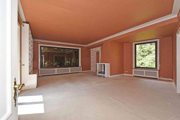 weitläufiges Wohnzimmer